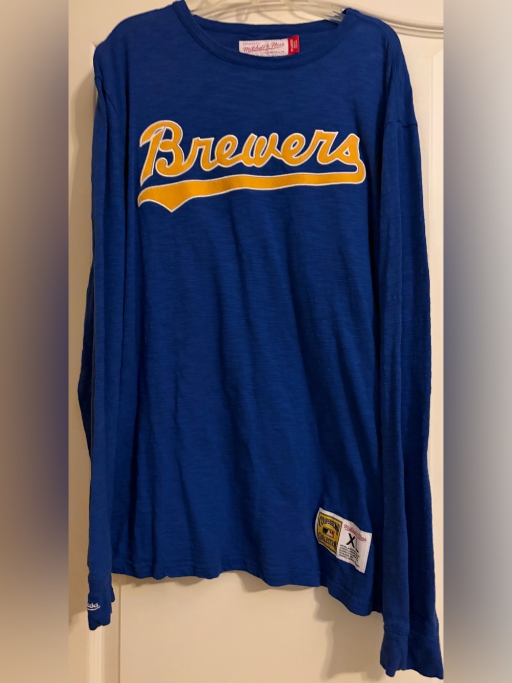 MITCHELL & NESS! 
MILWAUKEE BREWER LS TSHIRT